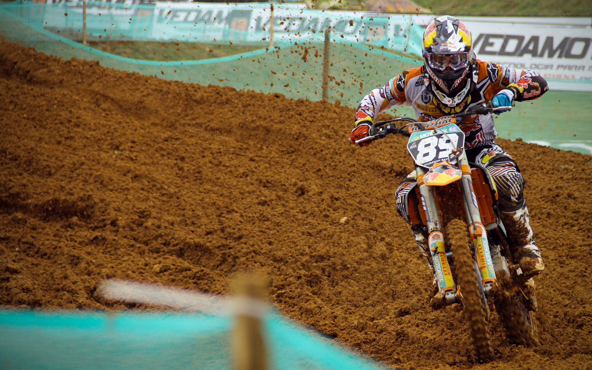 当南半球的橄榄球心脏，在足球的抢七战场搏动